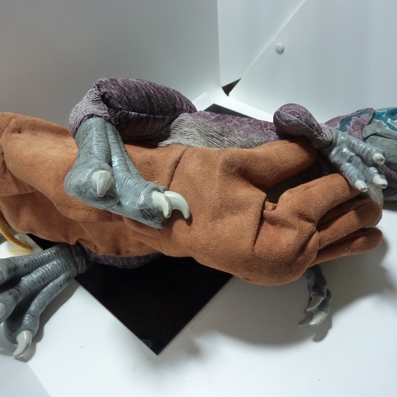 Jurassic World REALFX Baby Blue - Realistic Dinosaur Toy Movements NOT TESTED - Picture 3 of 7